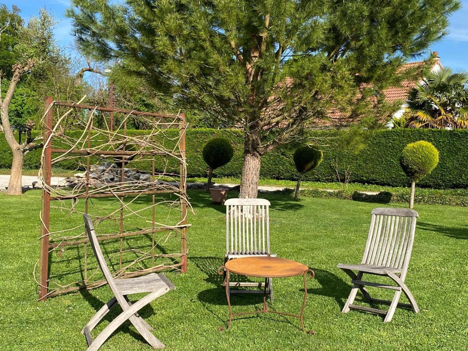 Gite Et Studios Les Barongeres Farges-les-Chalon Екстериор снимка