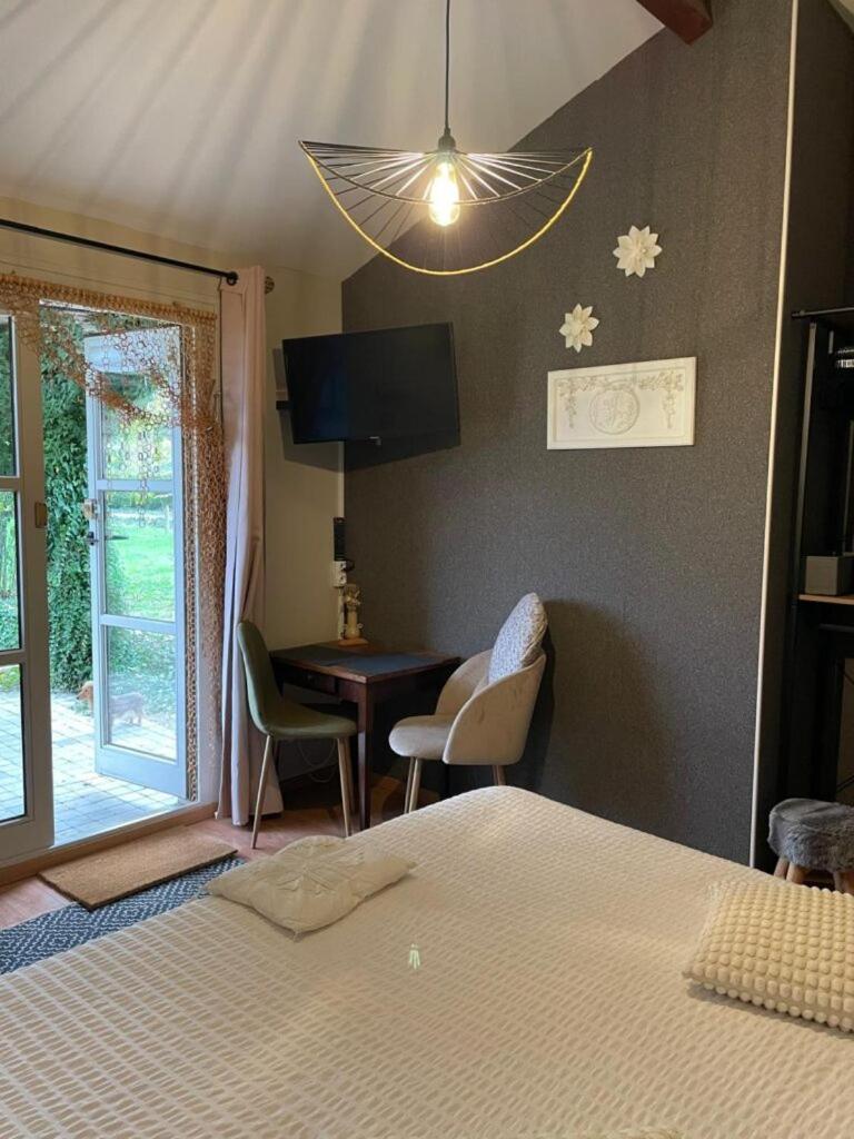 Gite Et Studios Les Barongeres Farges-les-Chalon Екстериор снимка