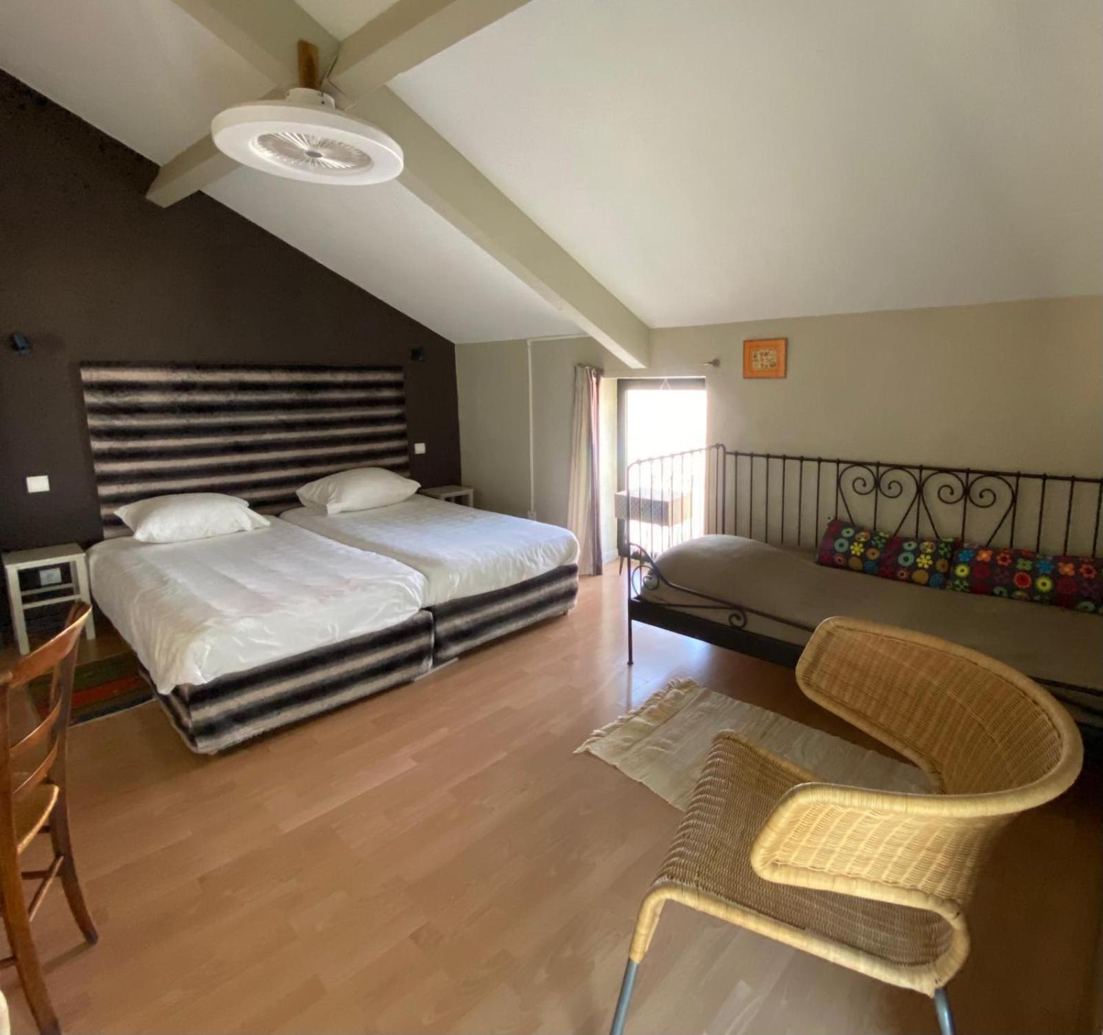 Gite Et Studios Les Barongeres Farges-les-Chalon Екстериор снимка
